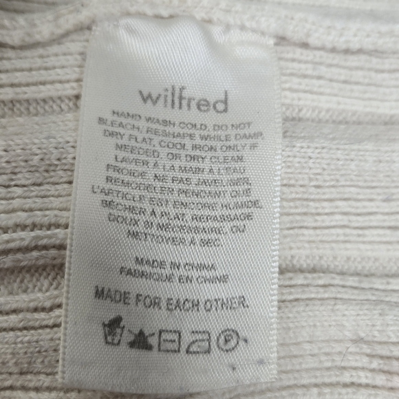 Aritzia WILFRED Plunge Front Cardigan - Picture 9 of 10